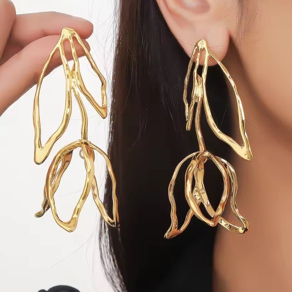 Zara Tulip Gold Drop Earrings - Picture 3 of 10